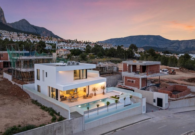 Obra nueva - Villa -
Polop - Urbanizaciones