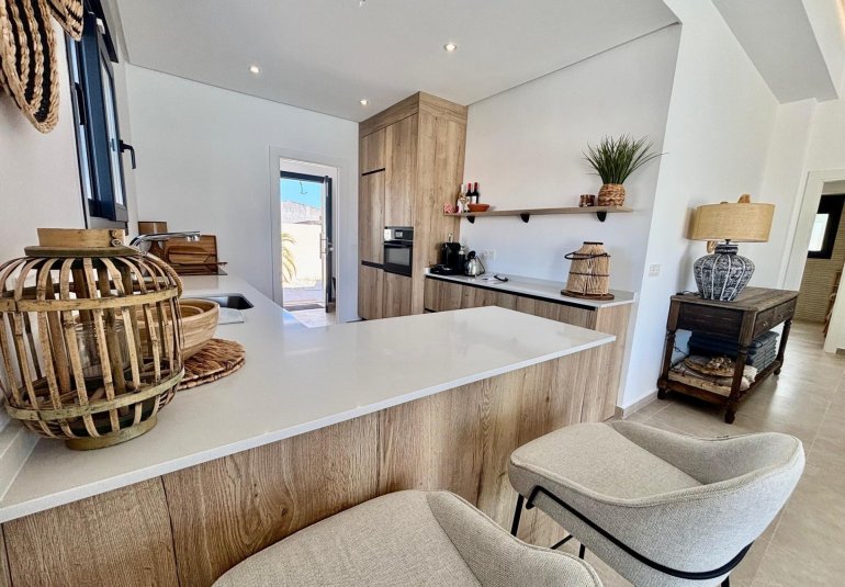 Obra nueva - Villa -
Rafal - polideportivo