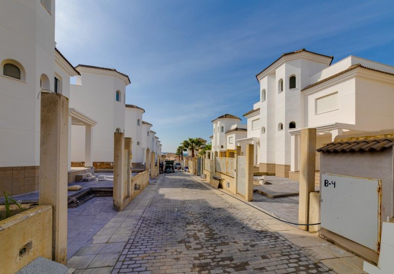 Obra nueva - Villa -
San Fulgencio - El Oasis