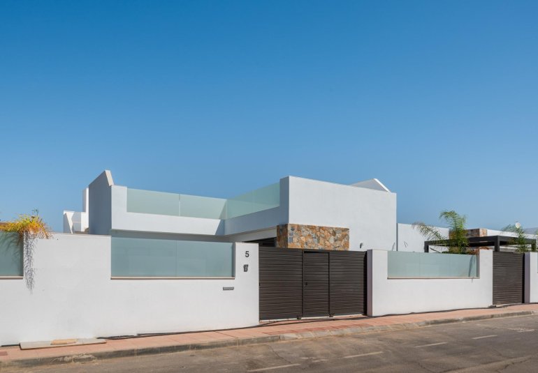 Obra nueva - Villa -
San Javier - Parque del doce