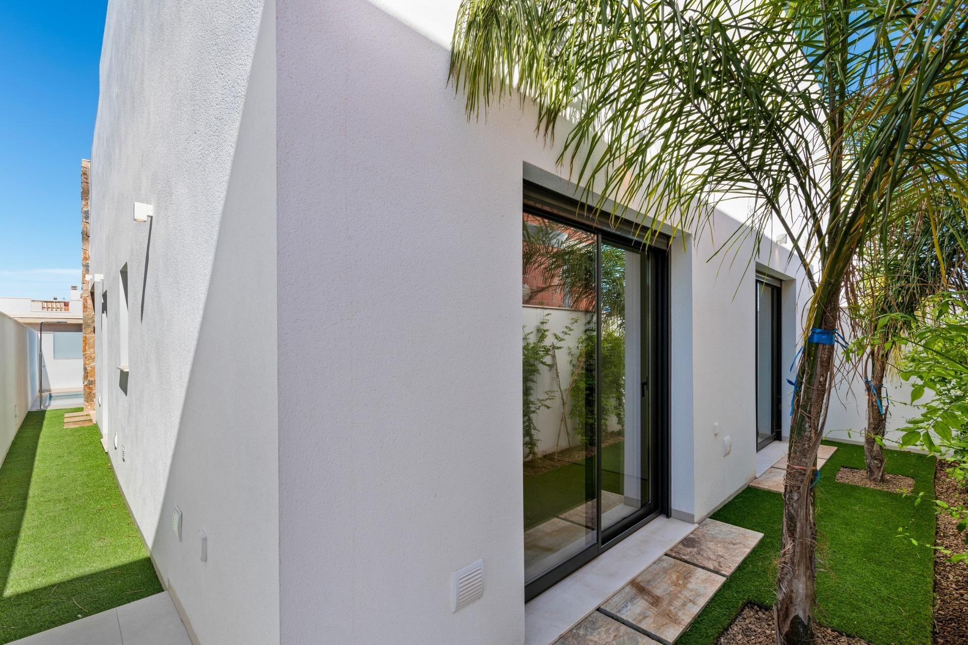 Obra nueva - Villa -
San Javier - Parque del doce