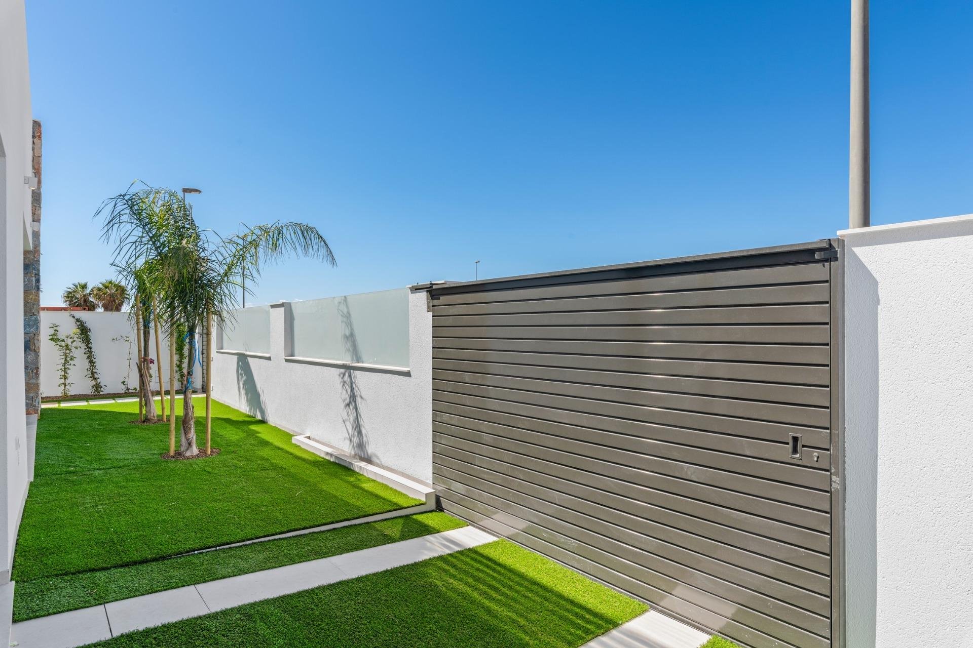 Obra nueva - Villa -
San Javier - Parque del doce