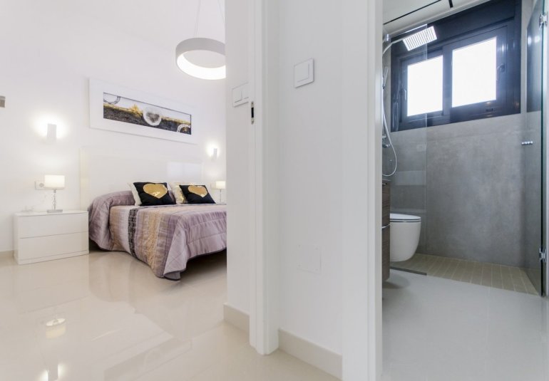 Obra nueva - Villa -
San Miguel - Cerro del Sol