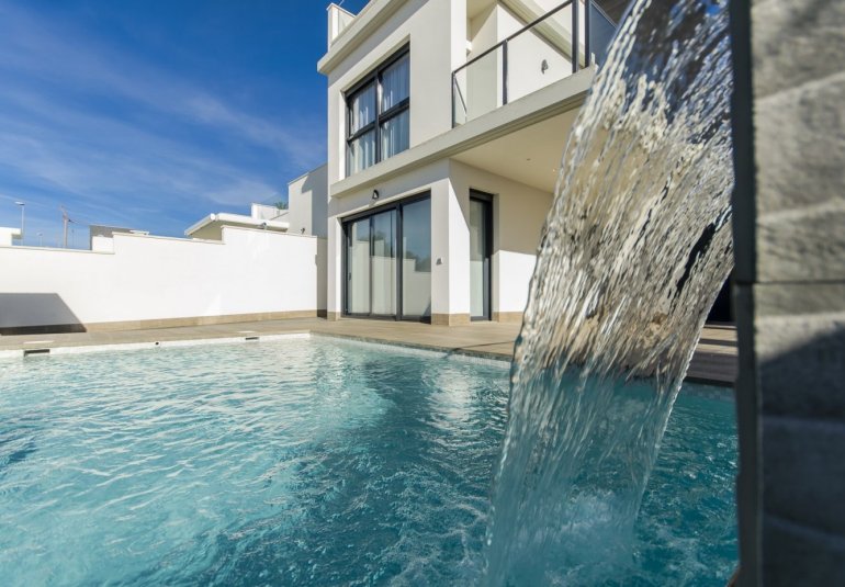 Obra nueva - Villa -
San Miguel - Cerro del Sol