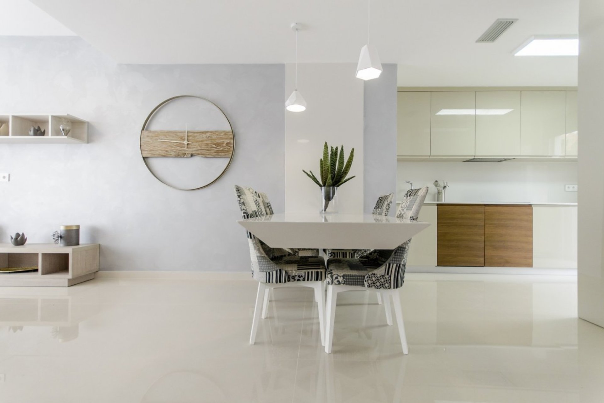 Obra nueva - Villa -
San Miguel - Cerro del Sol