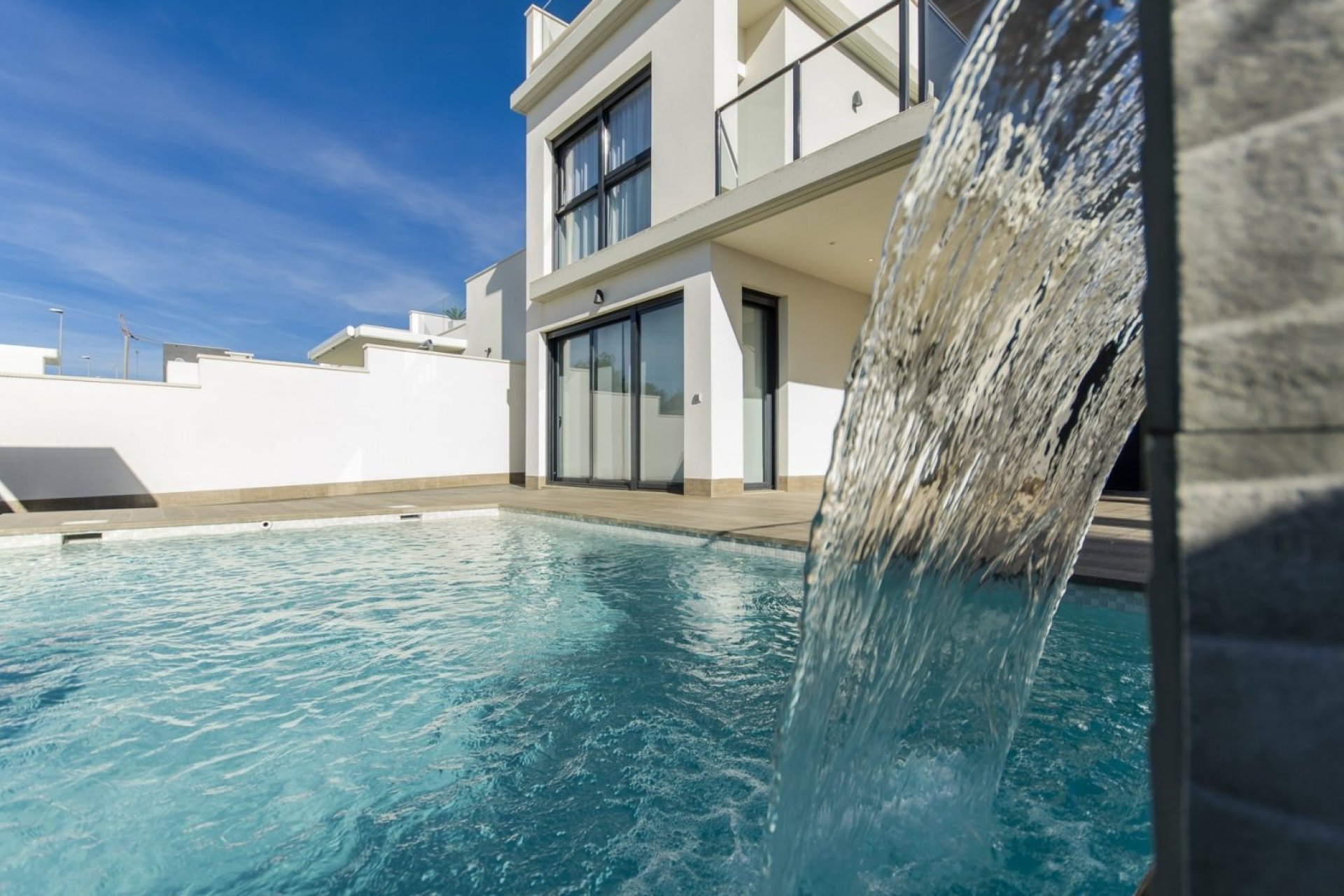 Obra nueva - Villa -
San Miguel - Cerro del Sol