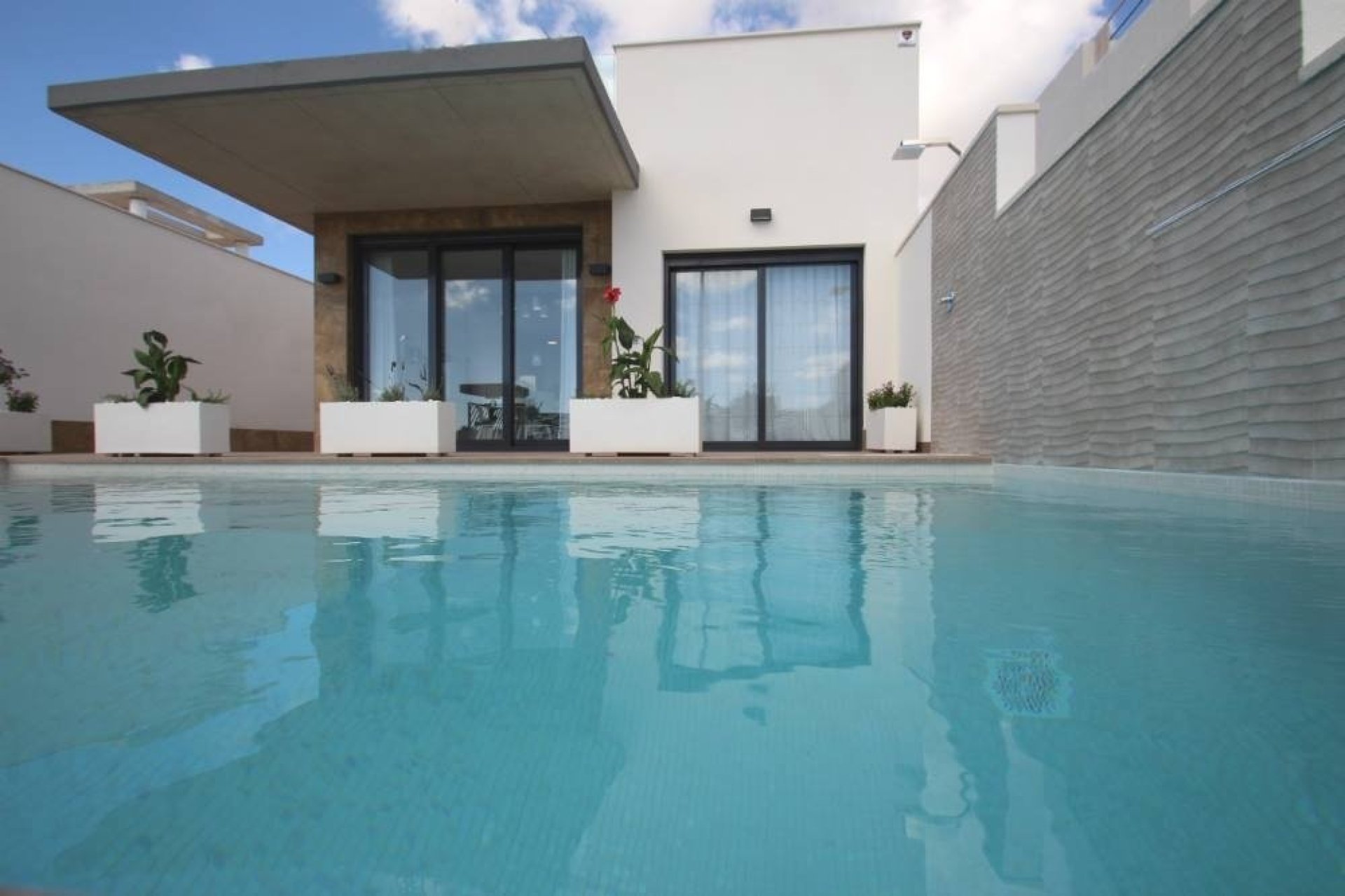 Obra nueva - Villa -
San Miguel - Cerro del Sol
