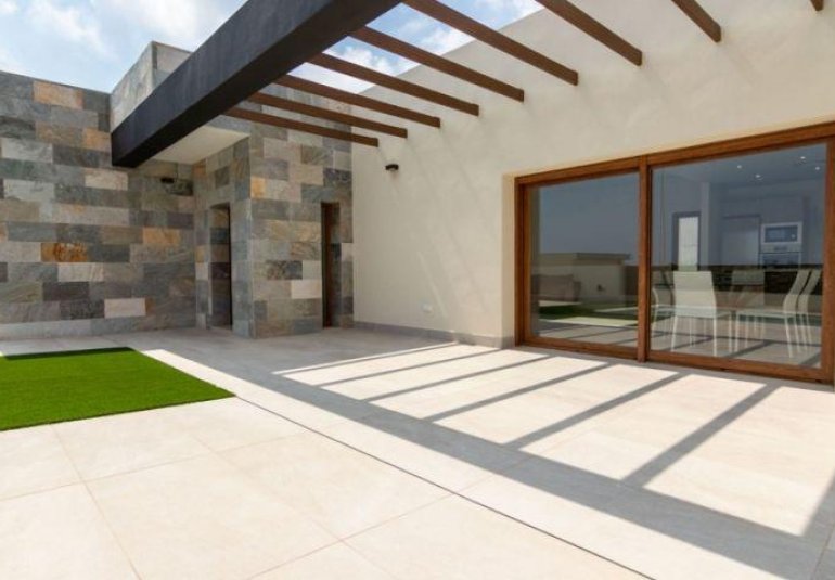 Obra nueva - Villa -
Torrevieja - Los Altos