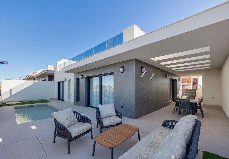 Obra nueva - Villa -
Torrevieja - Sector 25