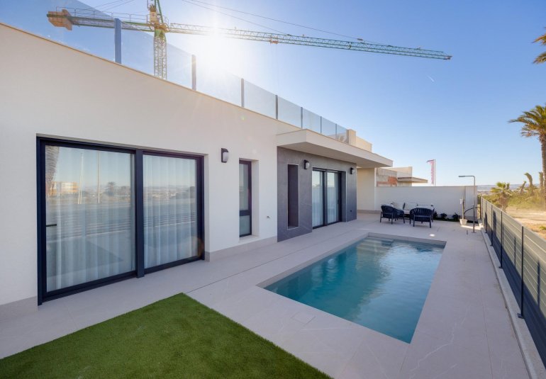 Obra nueva - Villa -
Torrevieja - Sector 25