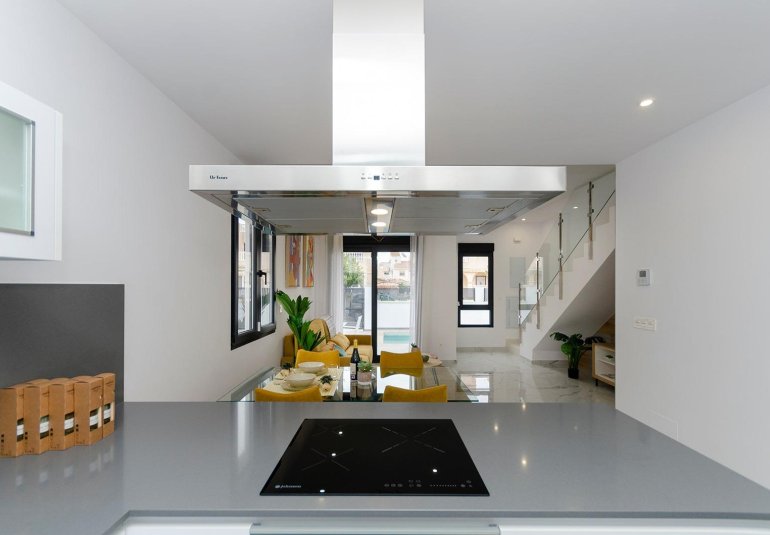 Obra nueva - Villa -
Torrevieja - Torretas