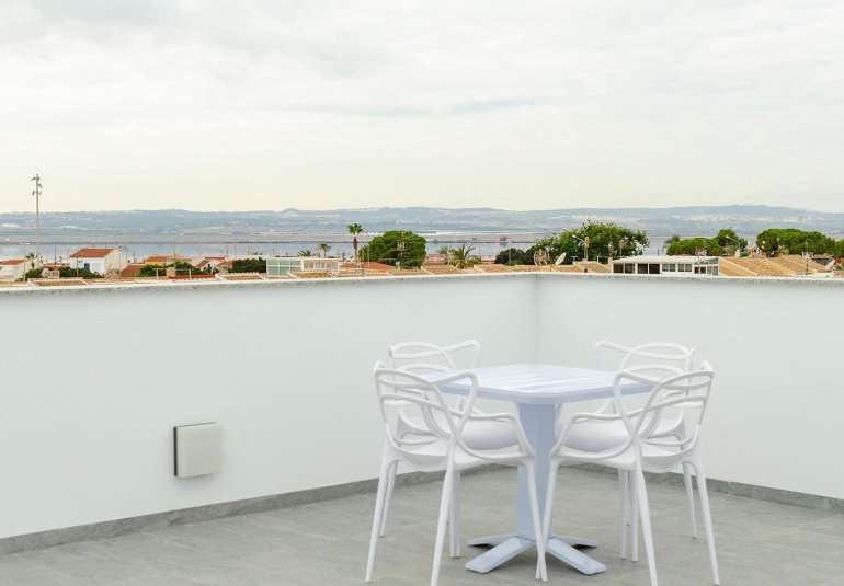 Obra nueva - Villa -
Torrevieja - Torretas