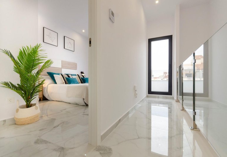 Obra nueva - Villa -
Torrevieja - Torretas