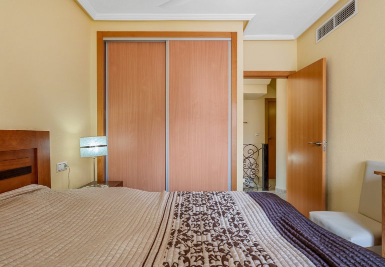 Resale - Adosado -
Orihuela Costa - Villamartín