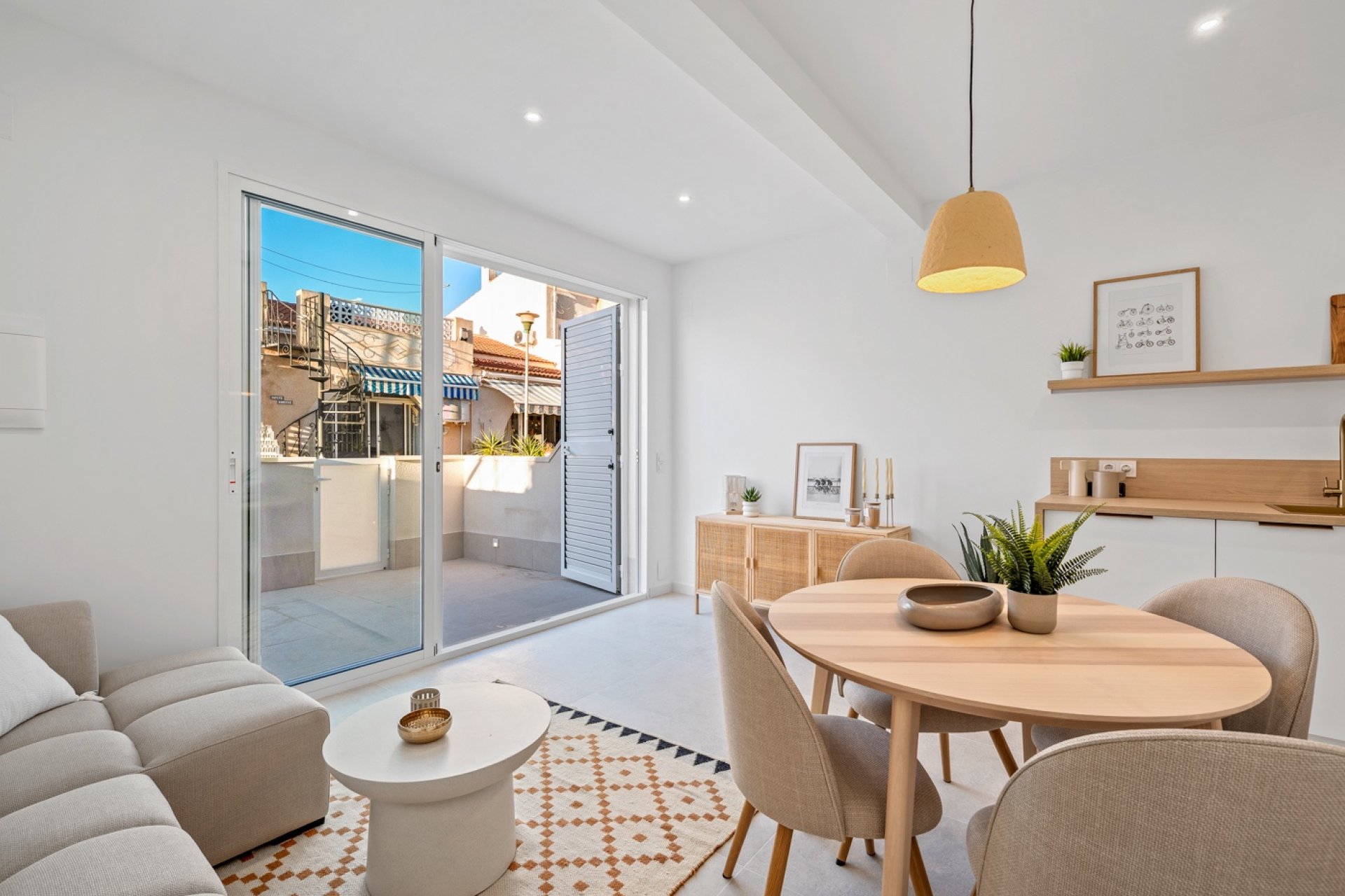 Resale - Adosado -
Torrevieja - El chaparral