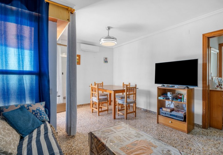 Resale - Apartment -
Arenales del Sol - Segunda linea playa