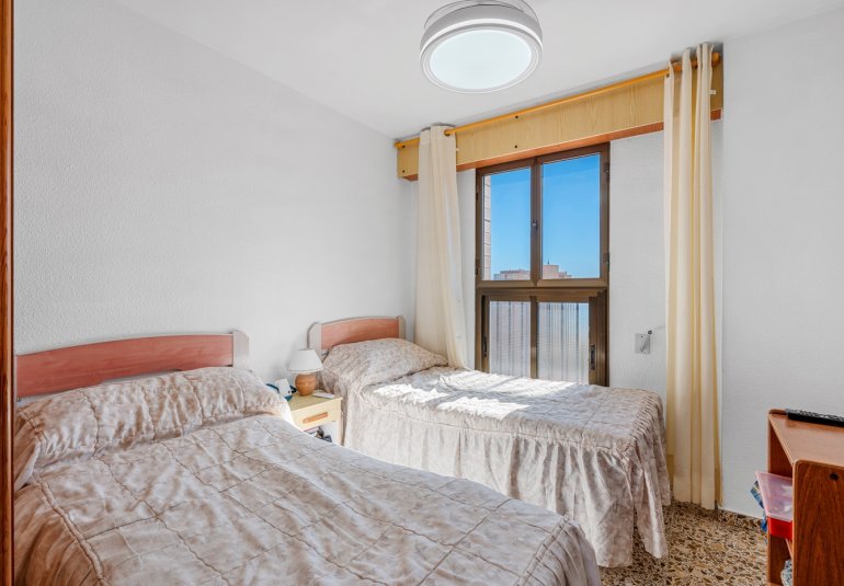 Resale - Apartment -
Arenales del Sol - Segunda linea playa