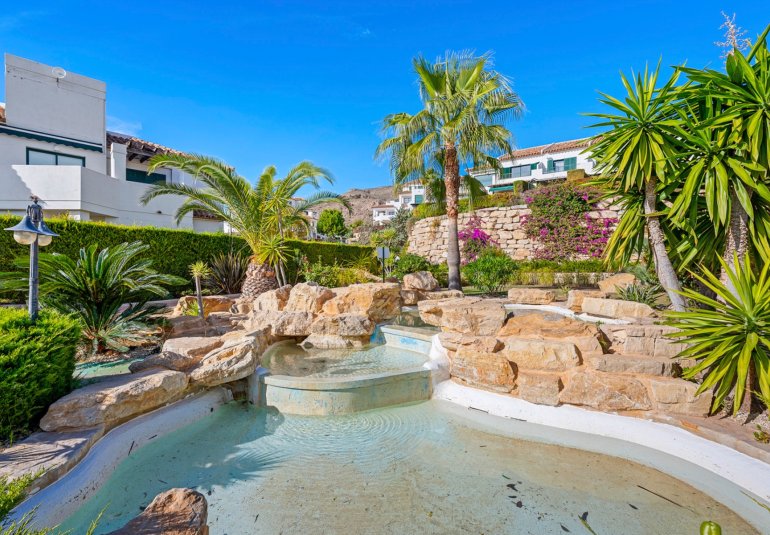 Resale - Apartment -
Finestrat - Sierra cortina