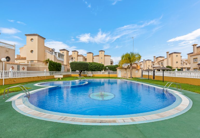 Resale - Apartment -
Orihuela Costa - Lomas de Cabo Roig