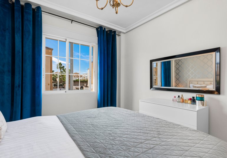 Resale - Apartment -
Orihuela Costa - Lomas de Cabo Roig