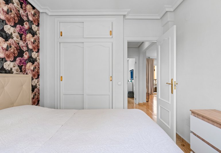 Resale - Apartment -
Orihuela Costa - Lomas de Cabo Roig