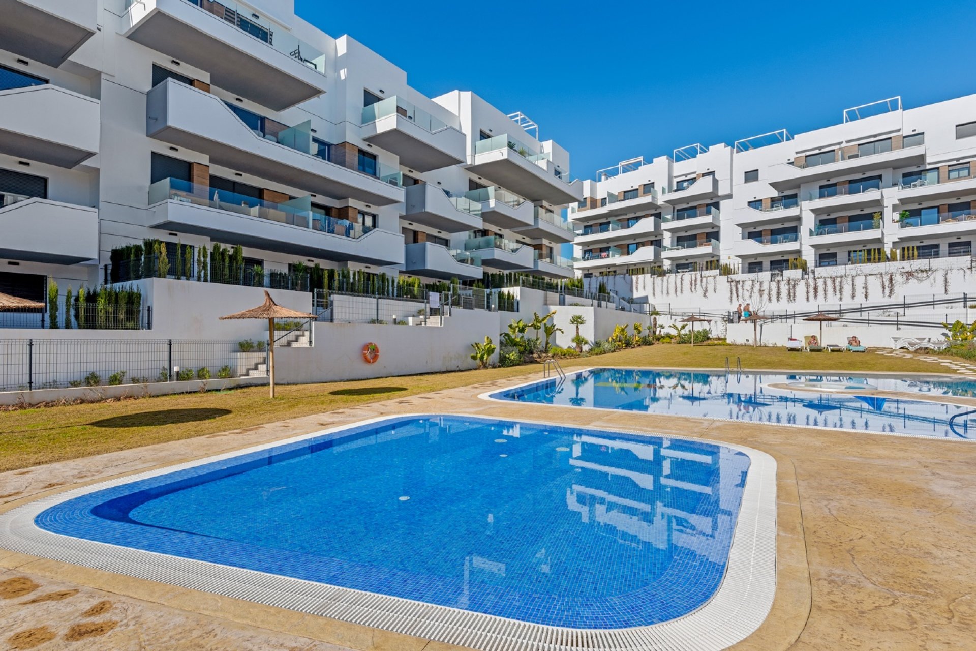 Resale - Apartment -
Orihuela Costa - Los Dolses