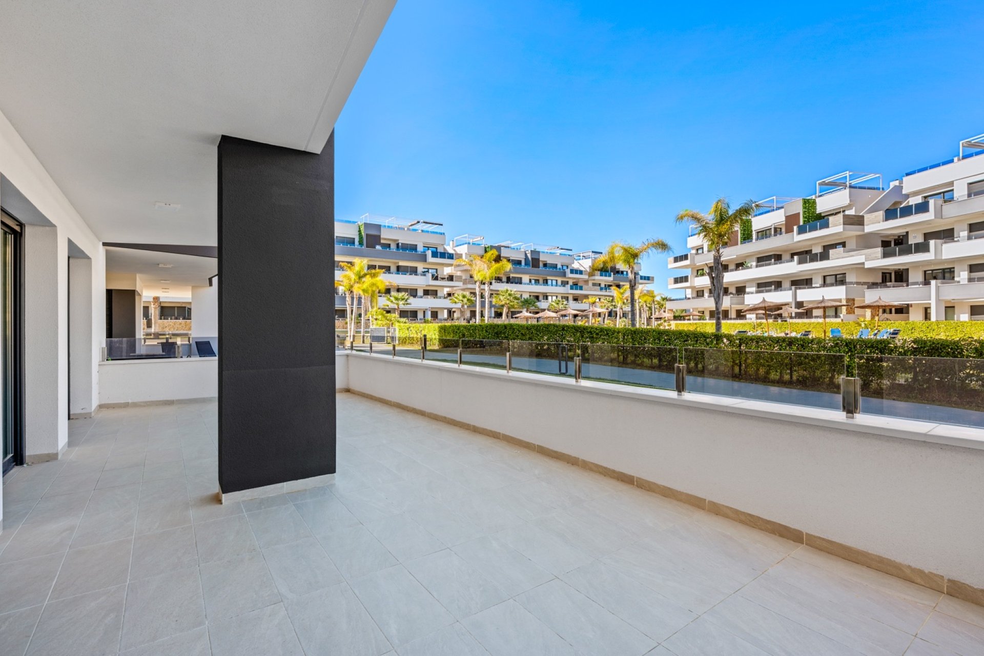 Resale - Apartment -
Orihuela Costa - Playa Flamenca