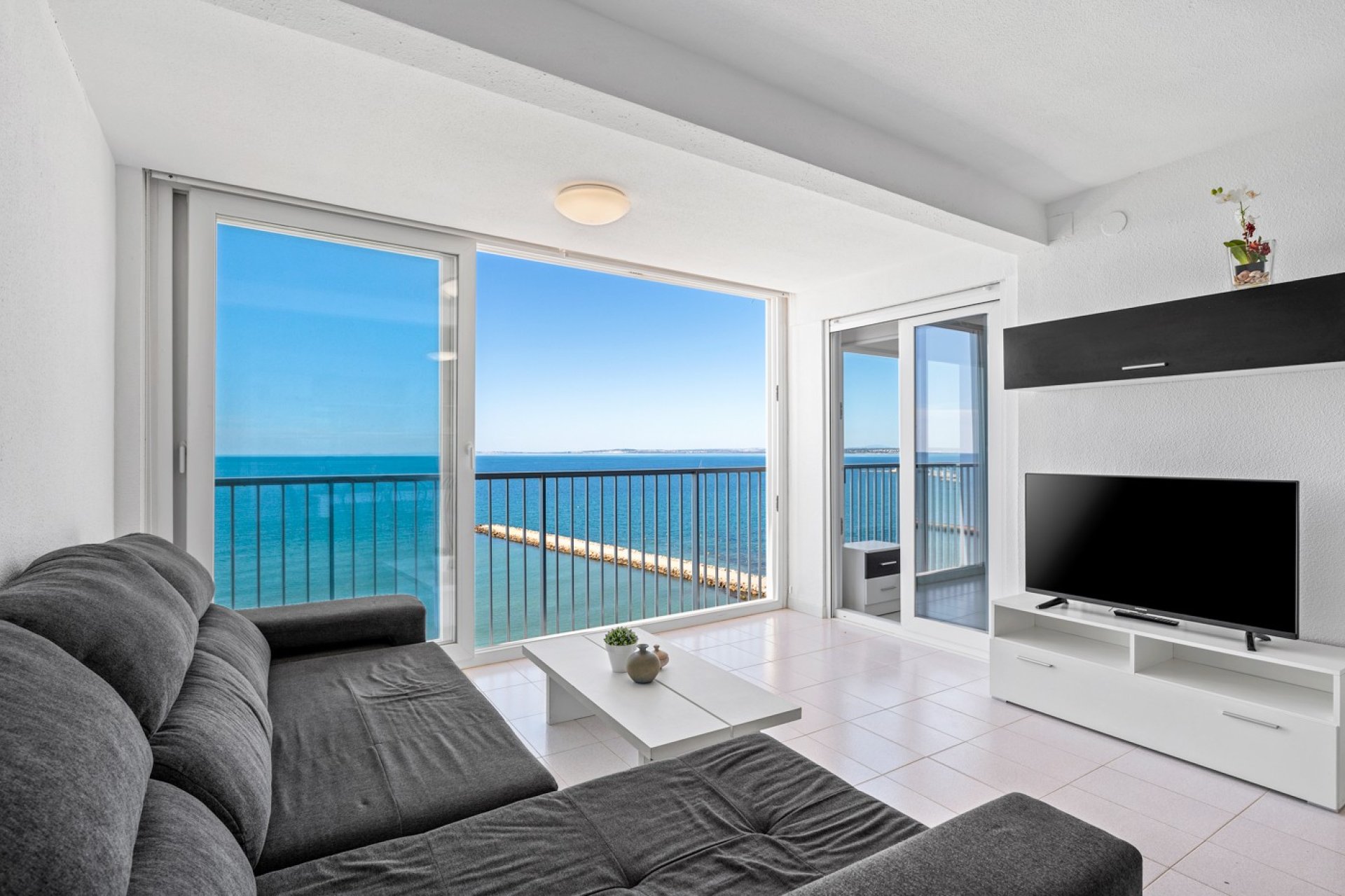 Resale - Apartment -
Santa Pola