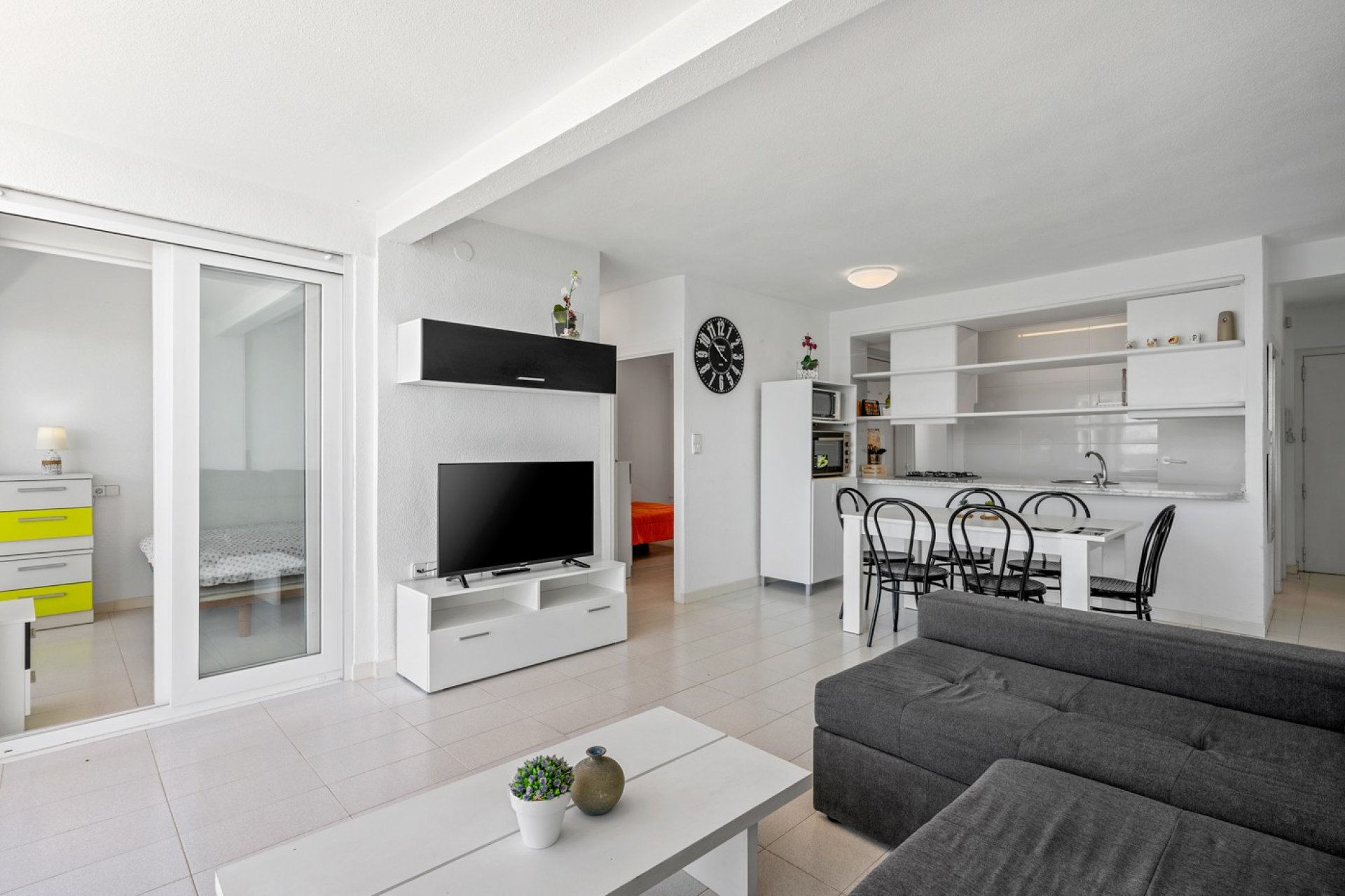 Resale - Apartment -
Santa Pola