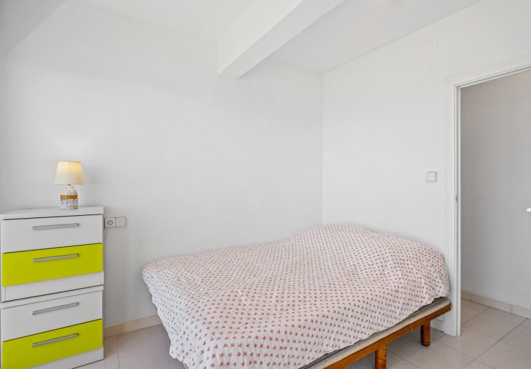 Resale - Apartment -
Santa Pola