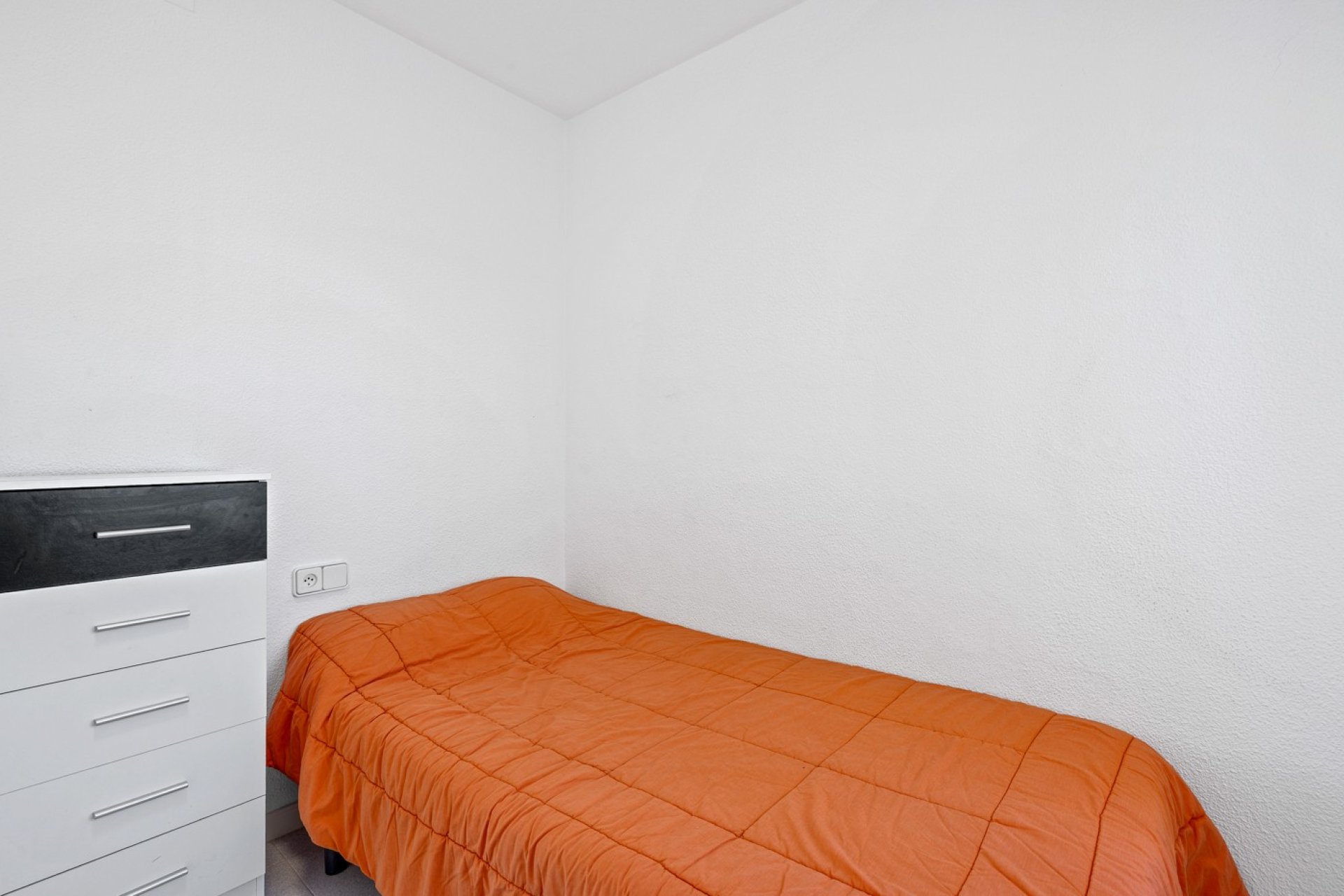Resale - Apartment -
Santa Pola