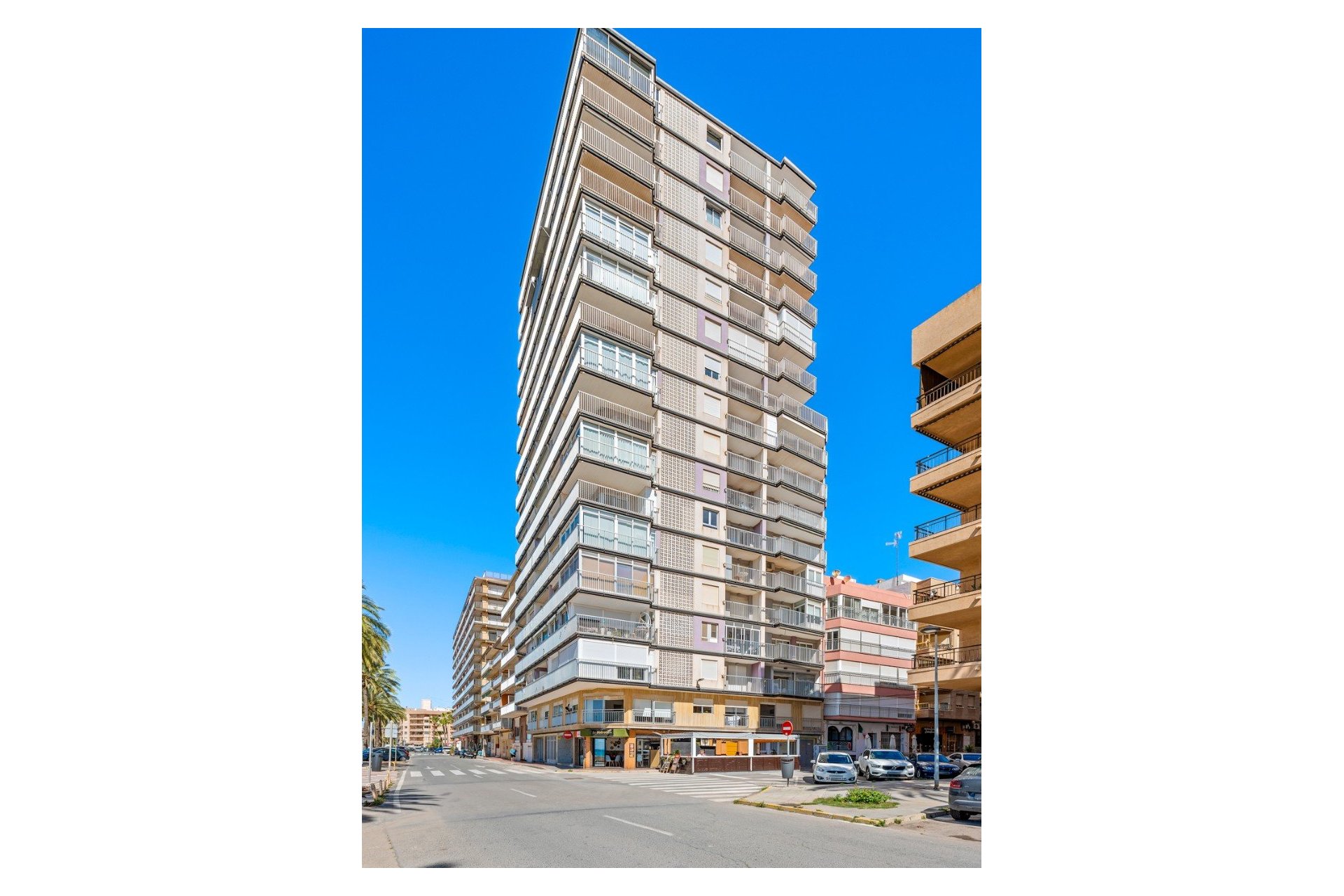 Resale - Apartment -
Santa Pola