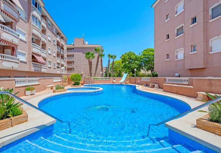 Resale - Apartment -
Santa Pola