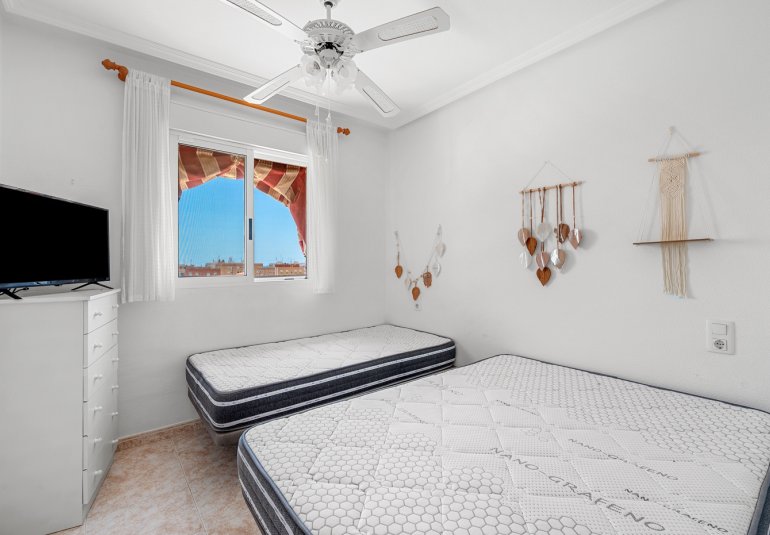 Resale - Apartment -
Santa Pola