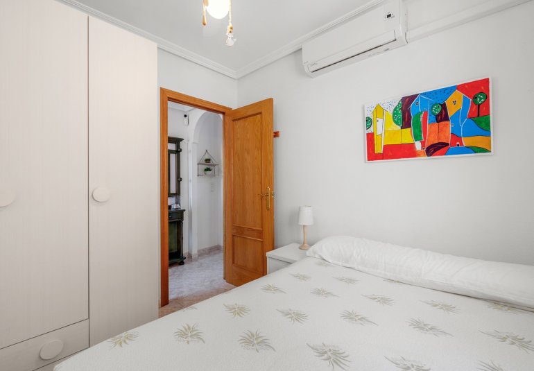 Resale - Apartment -
Santa Pola