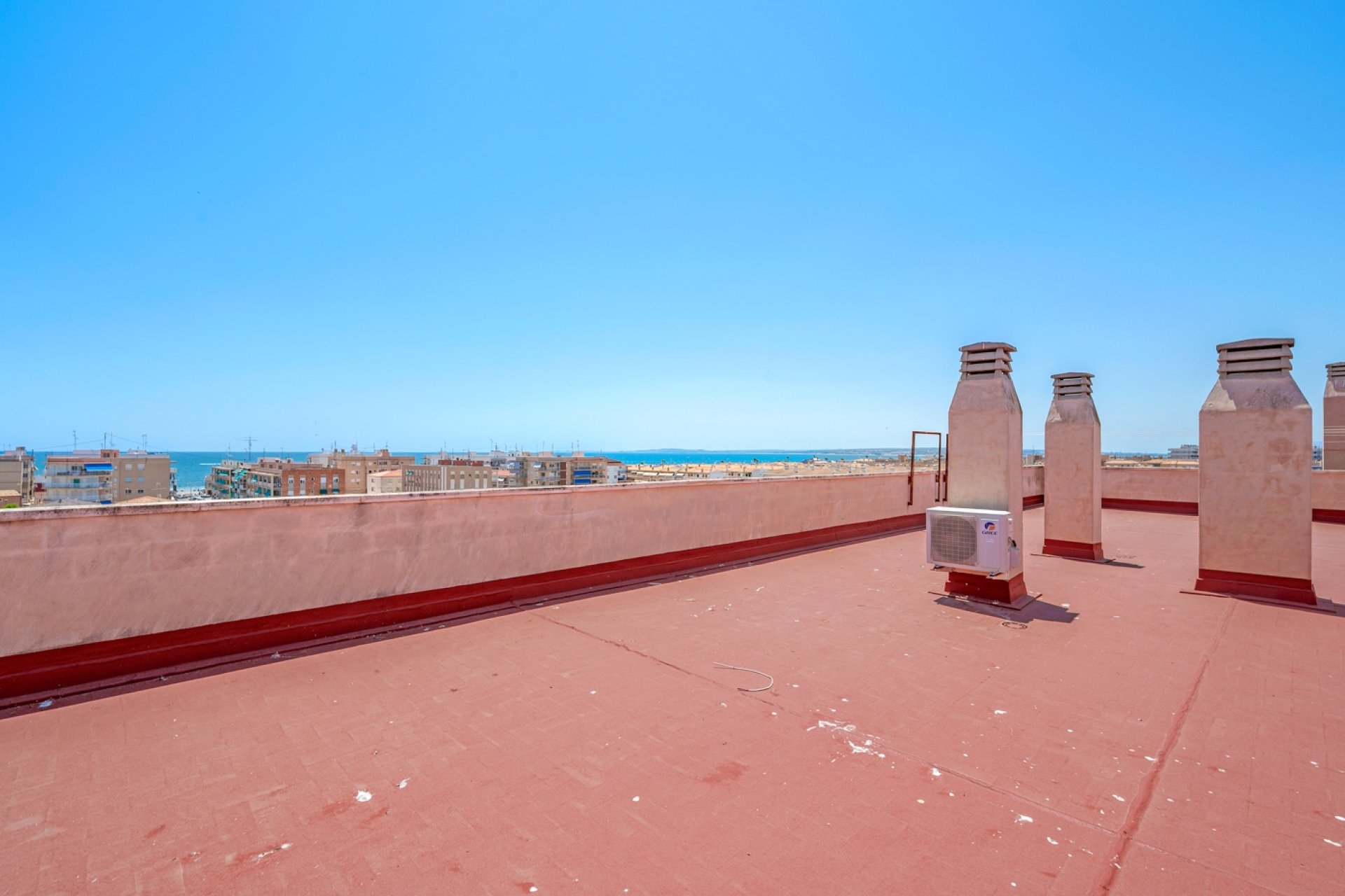 Resale - Apartment -
Santa Pola