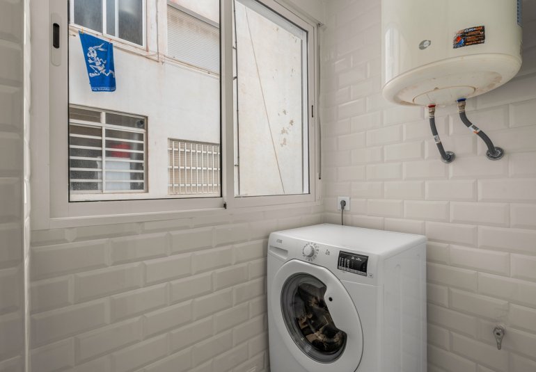 Resale - Apartment -
Torrevieja - Playa de El Cura