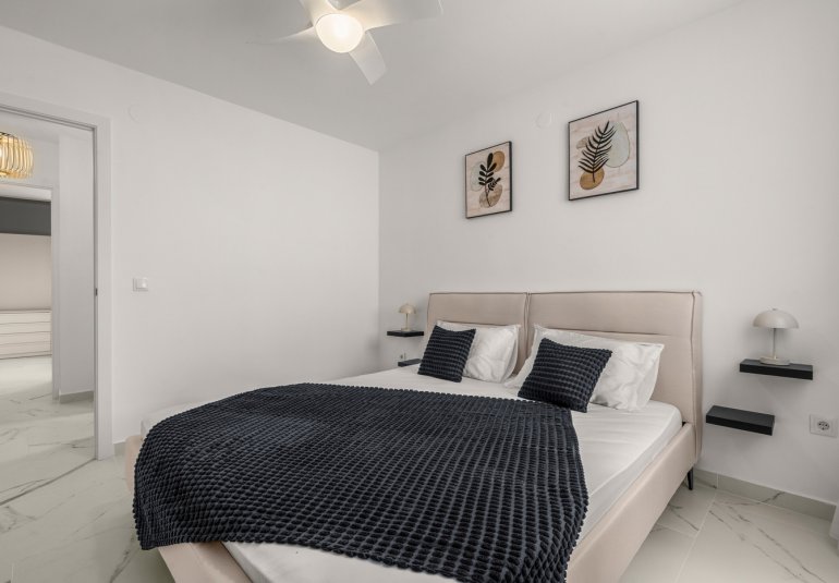 Resale - Apartment -
Torrevieja - Playa de El Cura