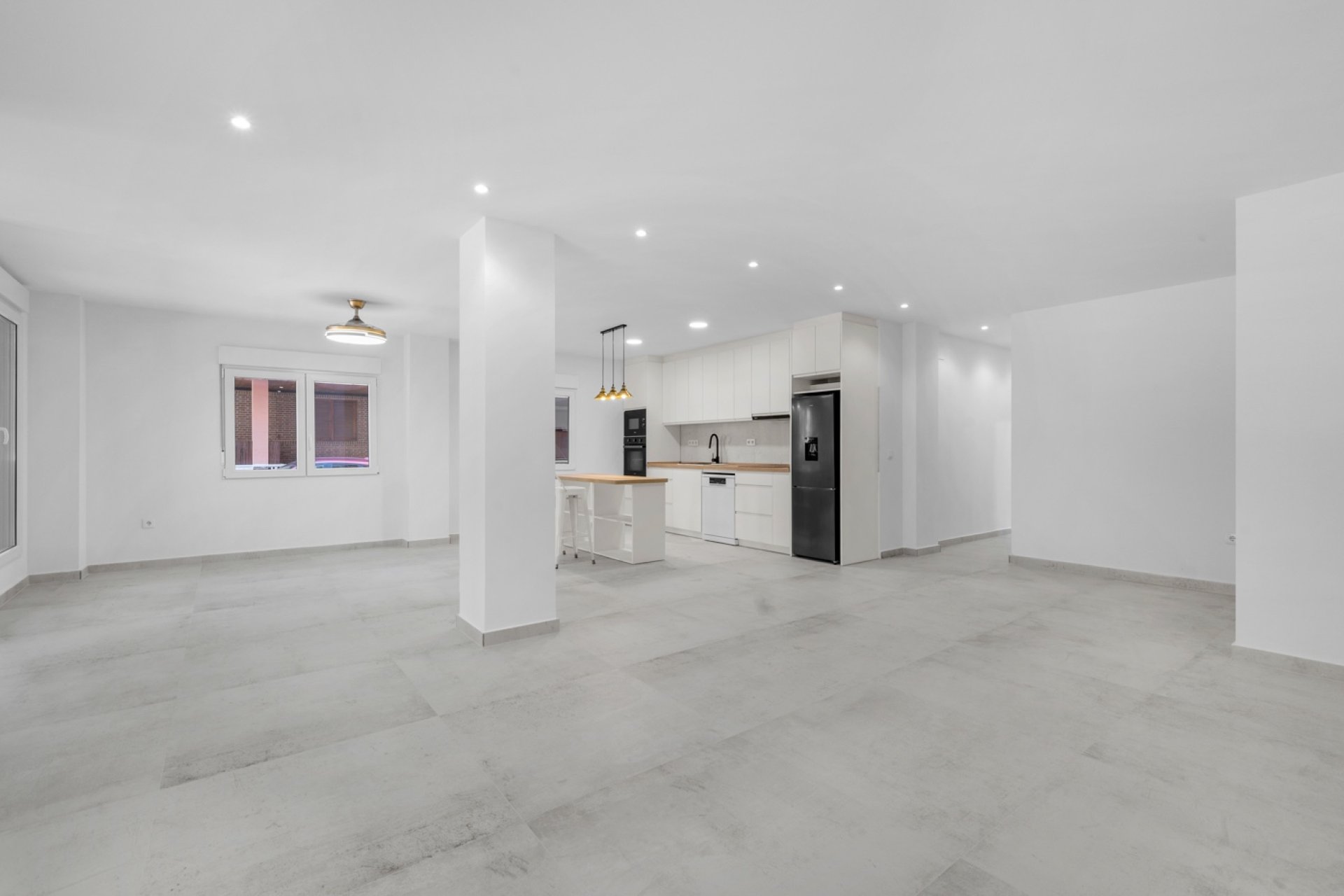 Resale - Apartment -
Torrevieja - Playa del Acequión