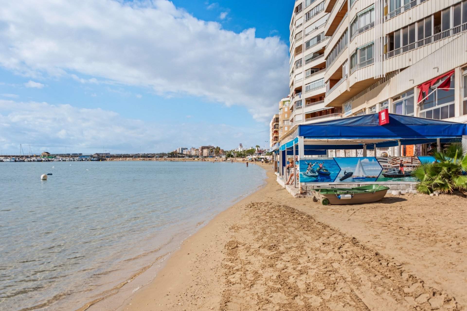 Resale - Apartment -
Torrevieja - Playa del Acequión