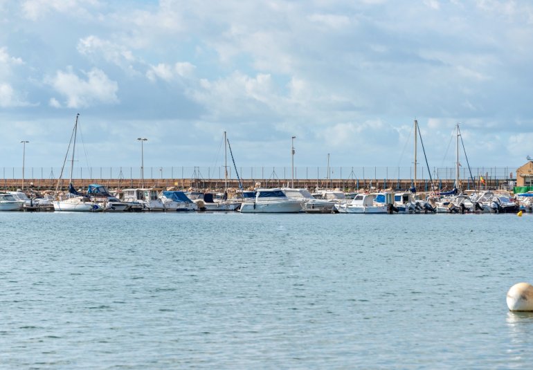 Resale - Apartment -
Torrevieja - Playa del Acequión