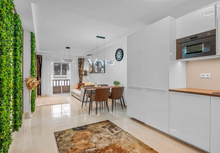 Resale - Apartment -
Torrevieja - Playa del Cura