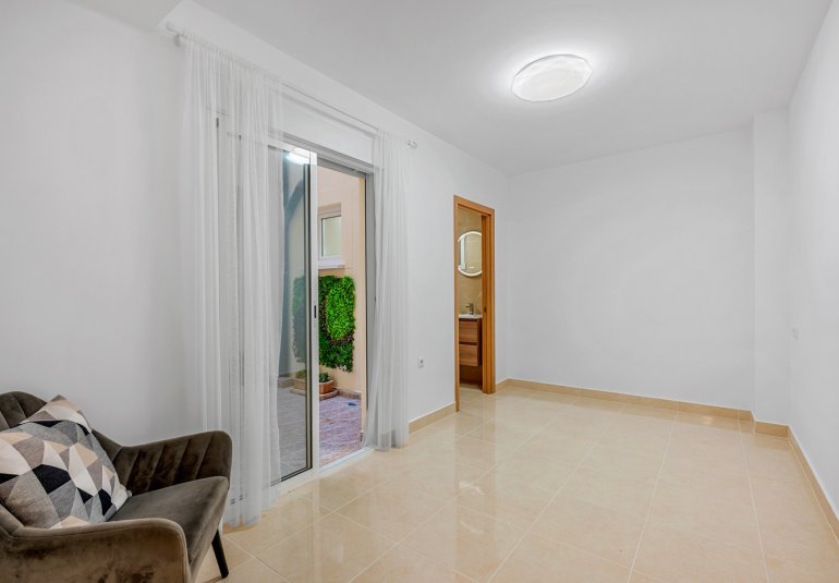 Resale - Apartment -
Torrevieja - Playa del Cura