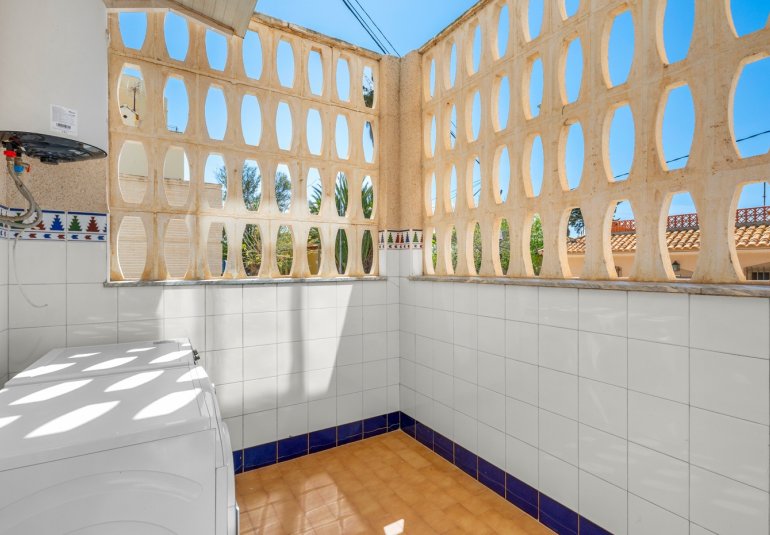 Resale - Bungalow -
LOS URRUTIAS - ESTRELLA DE MAR