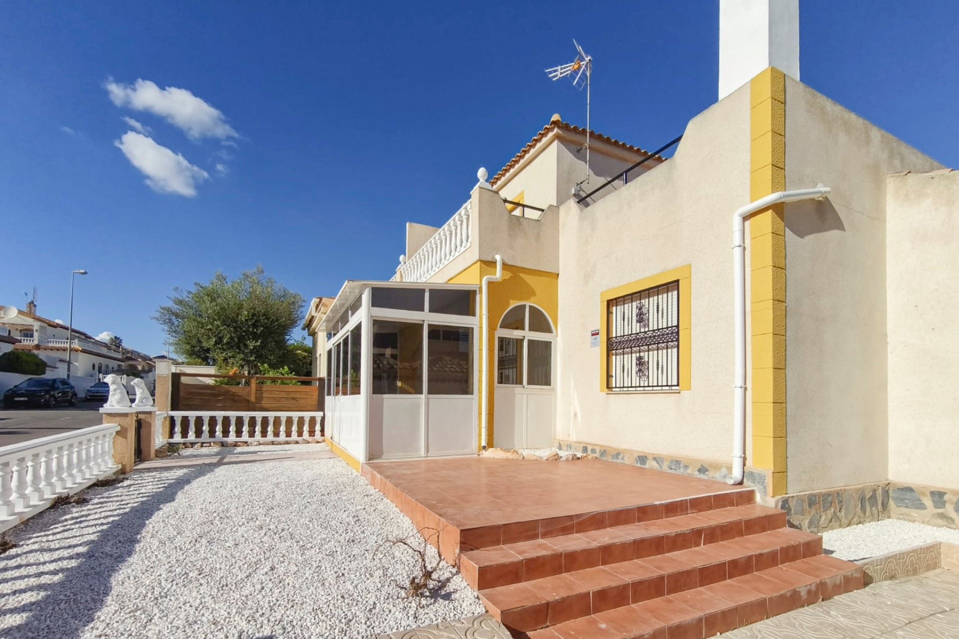 Resale - Bungalow -
Orihuela Costa - Los Altos