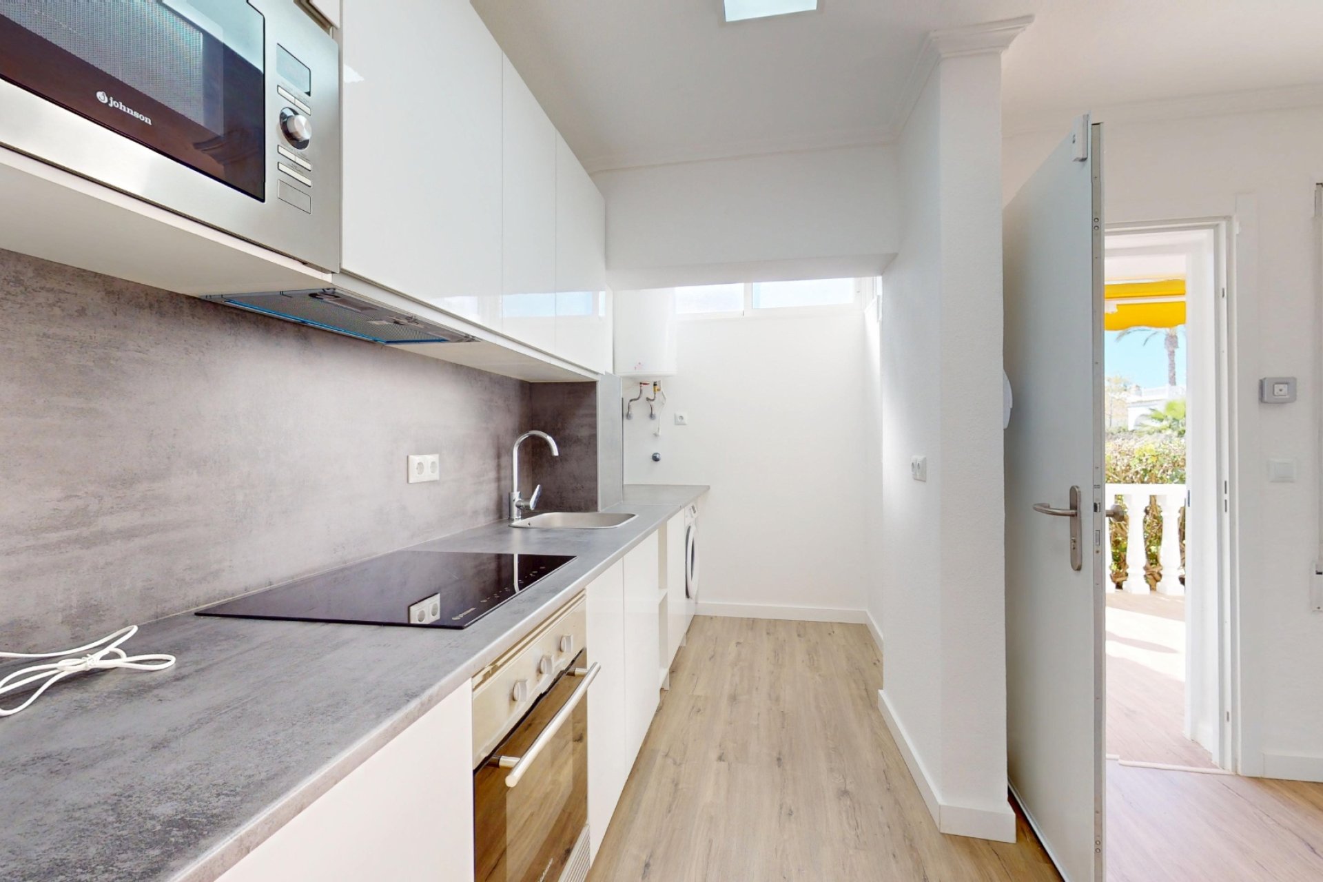 Resale - Bungalow -
Orihuela Costa - Villamartín