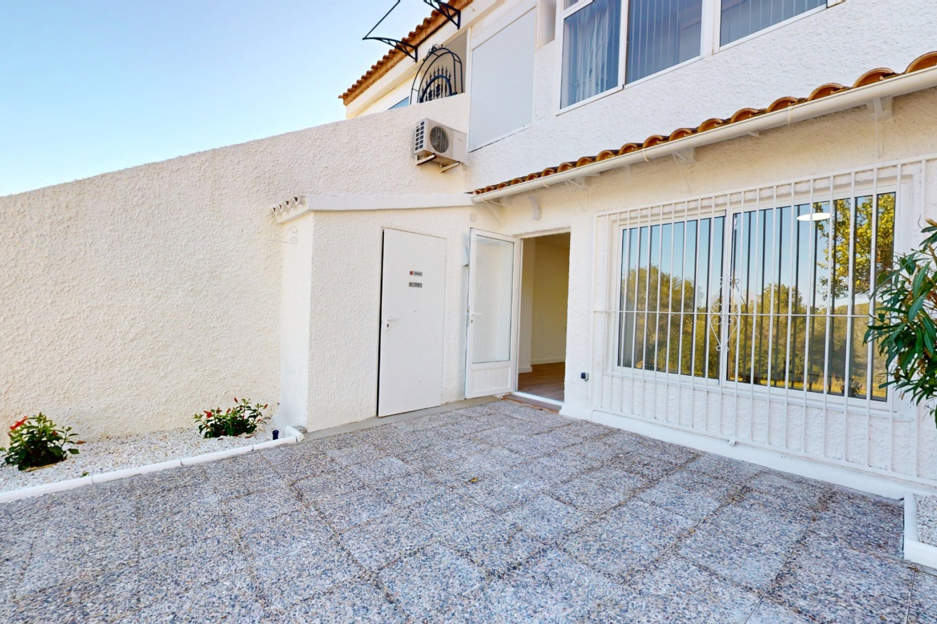 Resale - Bungalow -
Orihuela Costa - Villamartín