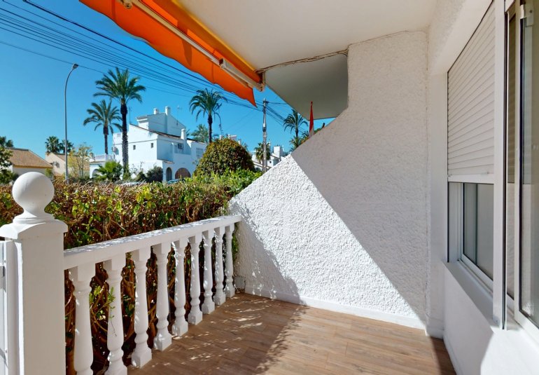 Resale - Bungalow -
Orihuela Costa - Villamartín