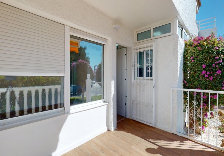 Resale - Bungalow -
Orihuela Costa - Villamartín