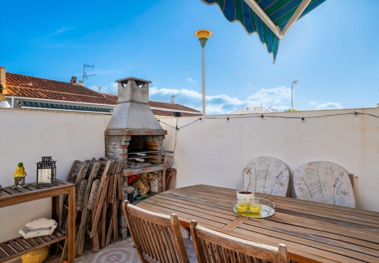 Resale - Bungalow -
Torrevieja - La Siesta